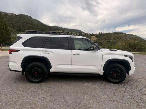 Used 2024 Toyota Sequoia TRD Pro AWD/4WD image 5