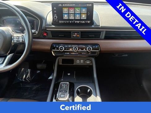 Certified 2025 Honda Pilot Elite image 10