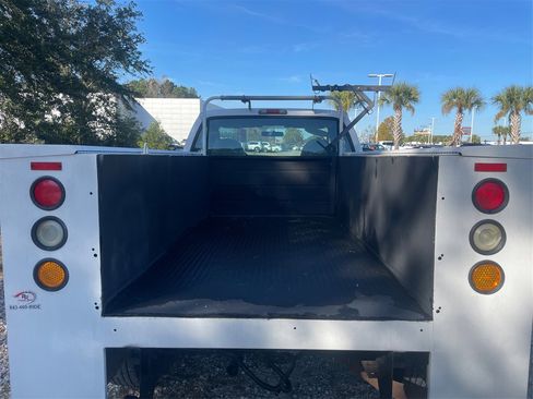 Used 2004 Ford F250 XL image 25