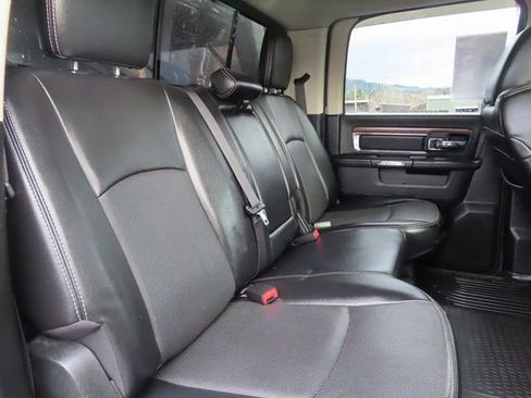 Used 2017 RAM 1500 Laramie image 40