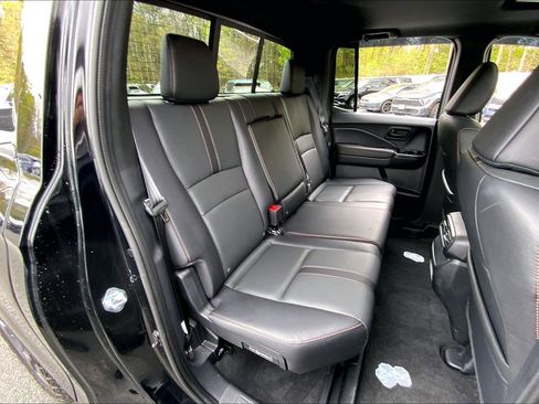 Used 2025 Honda Ridgeline TrailSport image 29