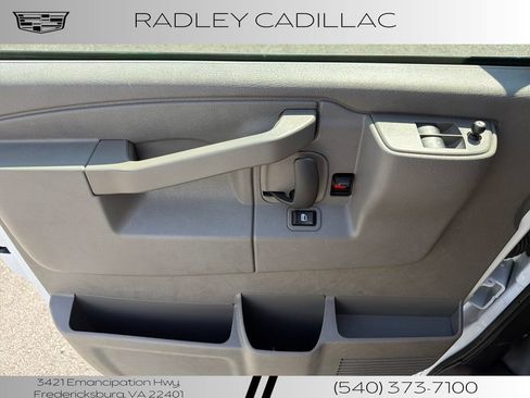 Used 2025 GMC Savana 2500 w/ Driver Convenience Package RWD image 3
