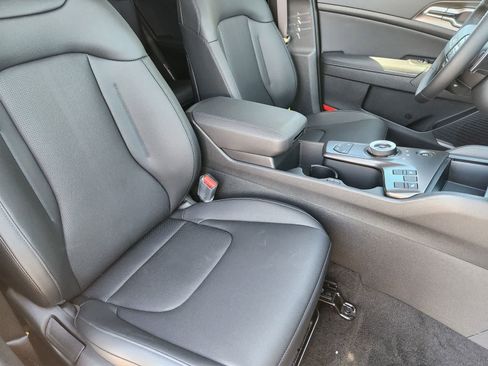 New 2026 Kia Sportage EX AWD/4WD image 13