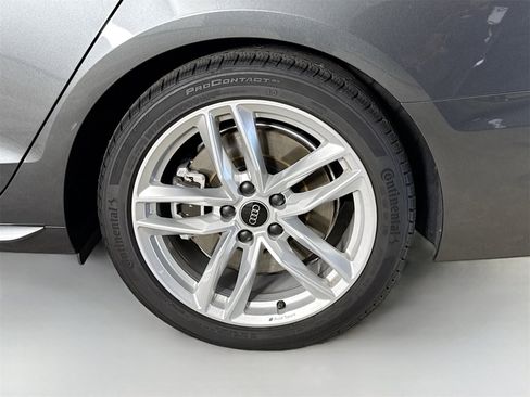 Used 2024 Audi A4 2.0T Premium w/ Convenience Package image 31