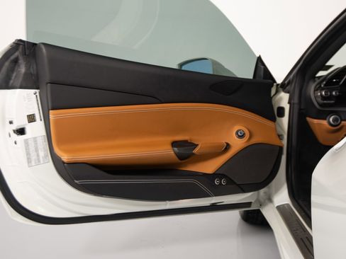 Certified 2019 Ferrari 488 GTB image 34