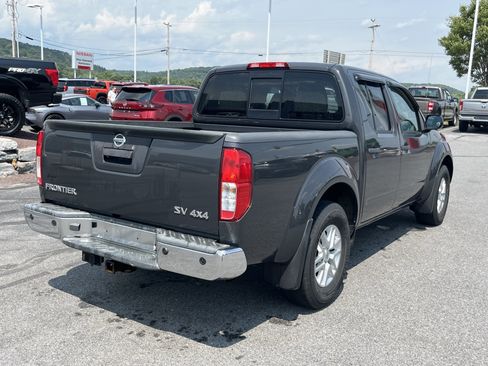 Used 2014 Nissan Frontier SV w/ SV Value Truck Package AWD/4WD image 5