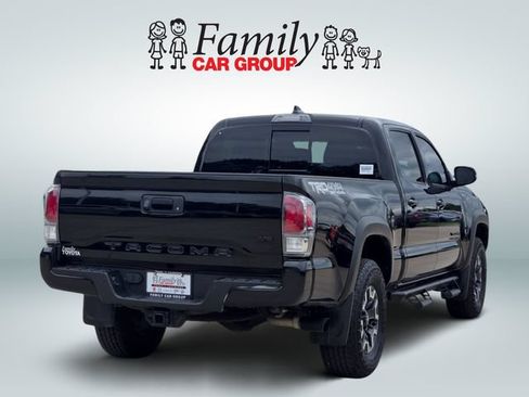 Used 2023 Toyota Tacoma TRD Off-Road w/ Technology Package AWD/4WD image 4