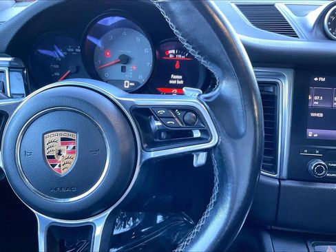 Used 2017 Porsche Macan S AWD/4WD image 23