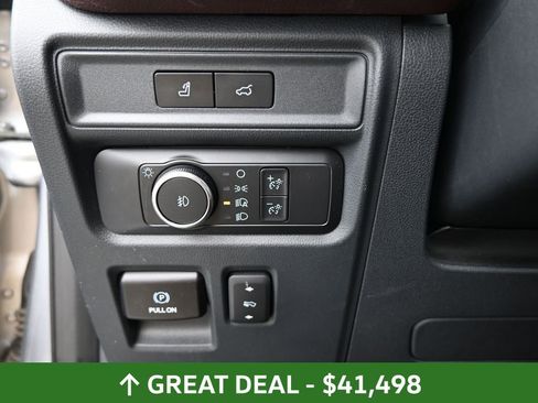 Used 2022 Ford Expedition Limited image 25