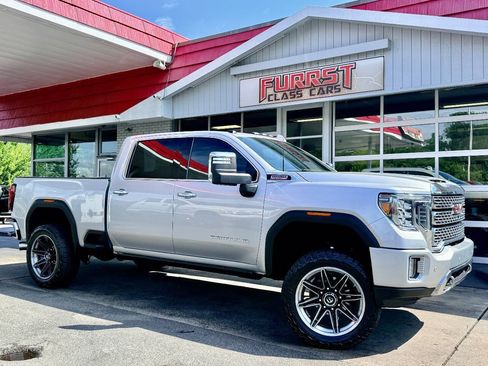 Used 2023 GMC Sierra 2500 Denali w/ Denali Ultimate Package AWD/4WD image 1