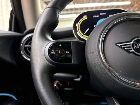 Used 2024 MINI Cooper SE w/ Signature Upholstery Package FWD image 20