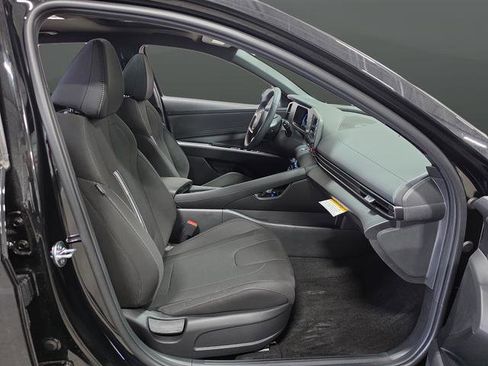 New 2026 Hyundai Elantra SEL Sport Premium FWD image 31