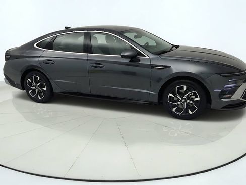 Used 2024 Hyundai Sonata SEL FWD image 8
