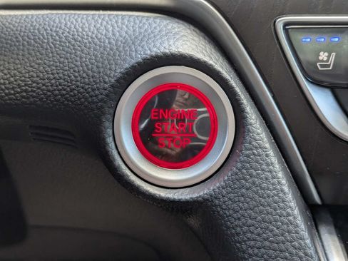 Used 2019 Honda Accord Touring image 43