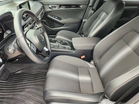 Used 2025 Honda Civic image 11