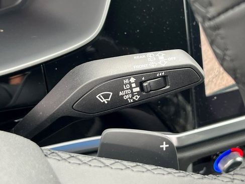 New 2025 Audi Q3 2.0T Premium image 28