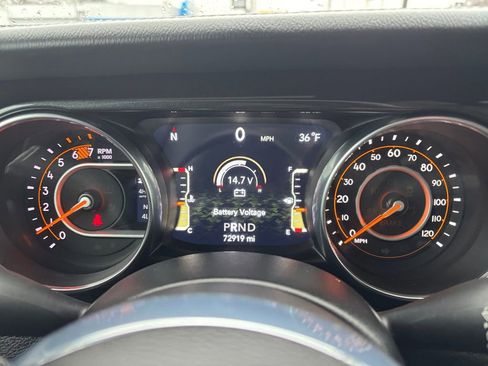 Used 2020 Jeep Wrangler Unlimited Sahara image 19