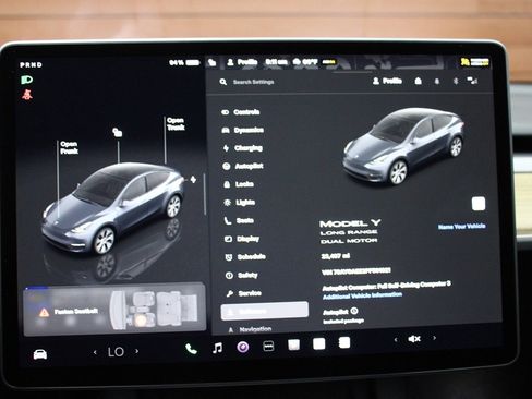 Used 2023 Tesla Model Y Long Range image 34