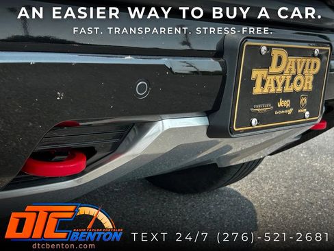 Used 2021 GMC Yukon XL AT4 w/ AT4 Premium Plus Package AWD/4WD image 34