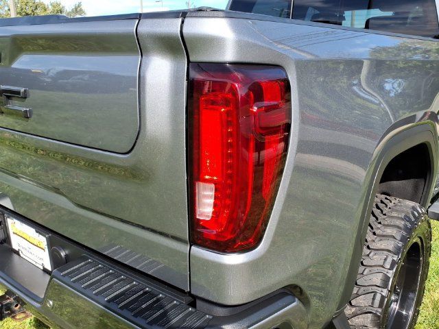 Used 2021 GMC Sierra 1500 AT4 w/ AT4 Premium Package AWD/4WD image 14
