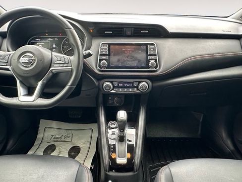Used 2019 Nissan Kicks SR w/ SR Premium Package FWD image 11
