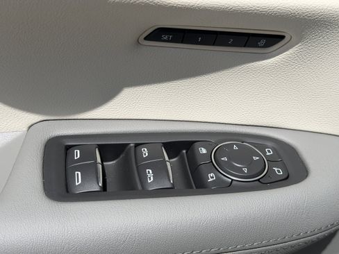 New 2026 Cadillac XT5 Premium Luxury w/ Driver Assist Package FWD image 18