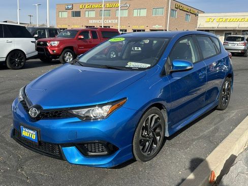 Used 2018 Toyota Corolla iM image 7