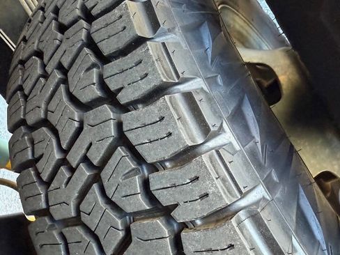 Used 2017 RAM 3500 Tradesman w/ Chrome Appearance Group image 68