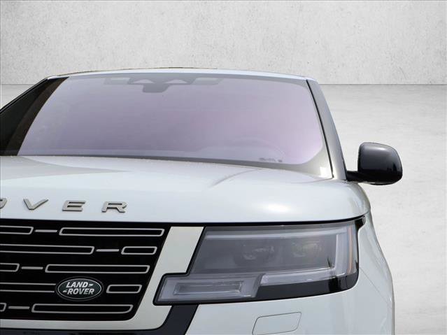 Used 2023 Land Rover Range Rover SE AWD/4WD image 2