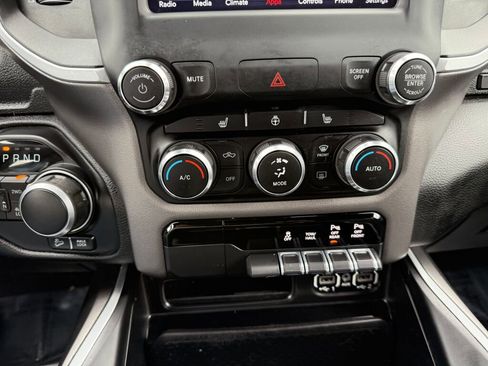 Used 2020 RAM 1500 Big Horn image 18