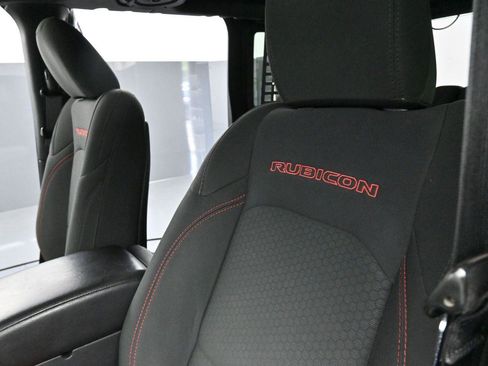 Used 2018 Jeep Wrangler Unlimited Rubicon AWD/4WD image 13