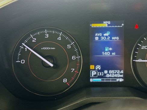 Used 2020 Subaru Crosstrek 2.0i Premium w/ Moonroof Package 2 AWD/4WD image 16