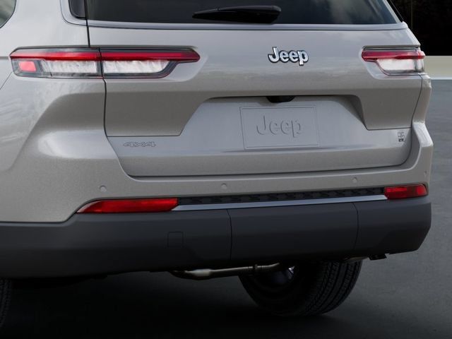 New 2026 Jeep Grand Cherokee L Limited AWD/4WD image 13