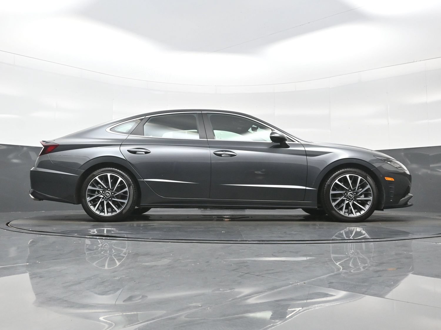 Used 2023 Hyundai Sonata Limited FWD image 35