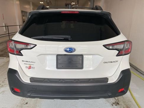 Certified 2025 Subaru Outback Premium image 6