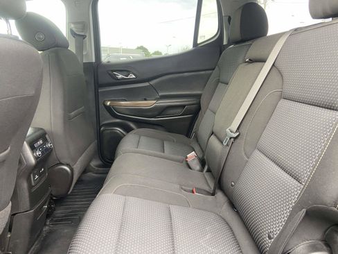 Used 2021 GMC Acadia SLE w/ Driver Convenience Package image 13