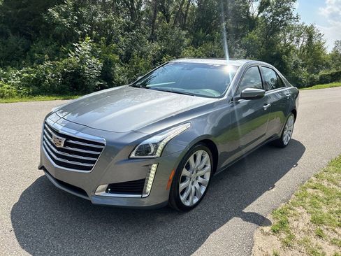 Used 2019 Cadillac CTS Luxury image 2
