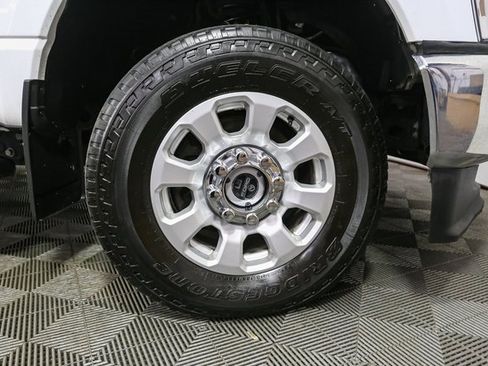 Used 2024 Ford F250 XLT w/ FX4 Off-Road Package image 13