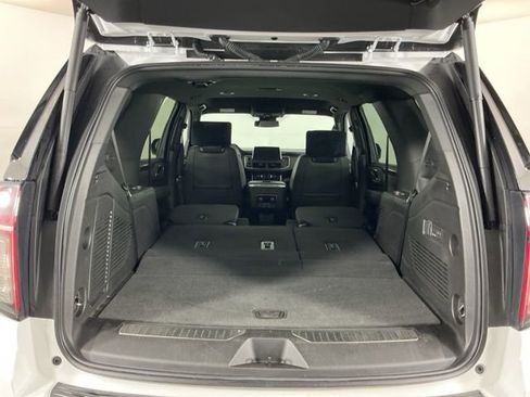 Used 2024 Chevrolet Tahoe RST w/ RST Performance Edition image 31