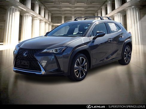 Certified 2022 Lexus UX 200 w/ Accessory Package (Z2) image 8