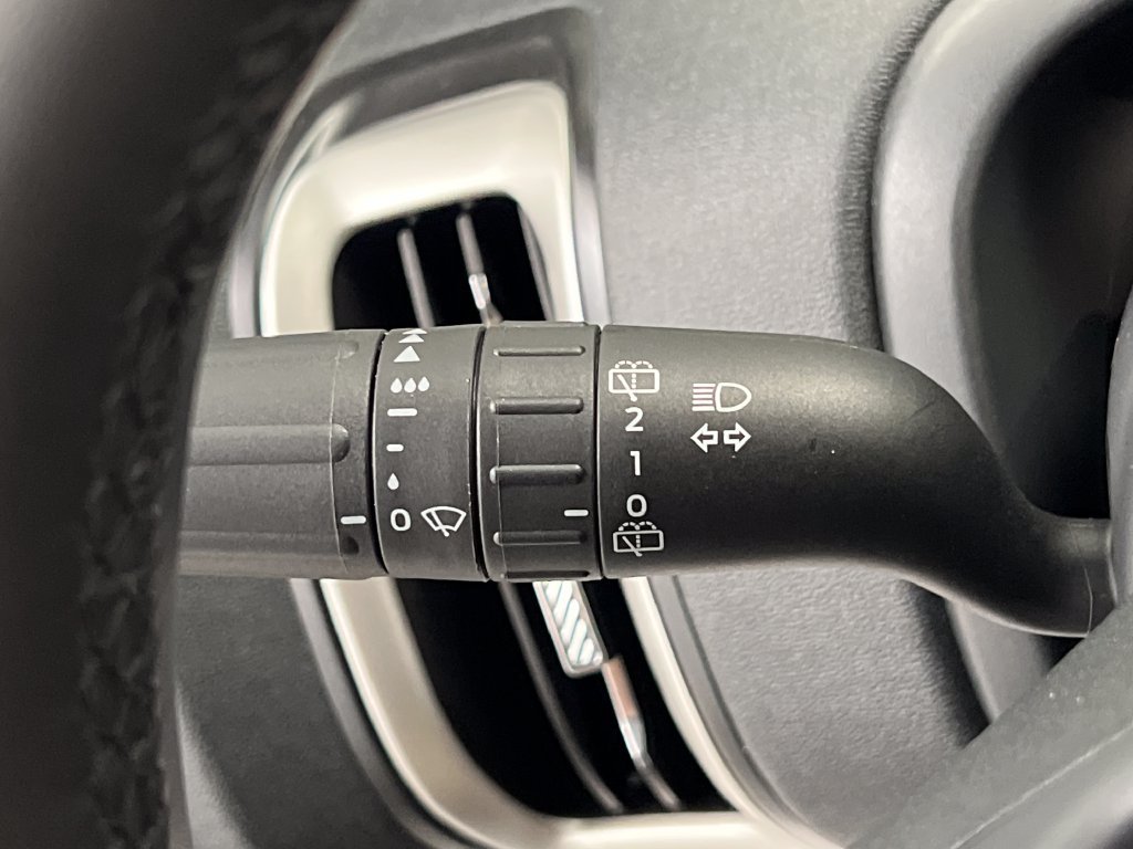 Used 2025 Ford Expedition Active RWD image 64