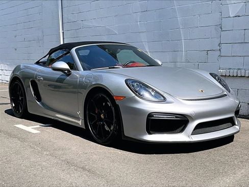 Certified 2016 Porsche Boxster Spyder RWD image 7