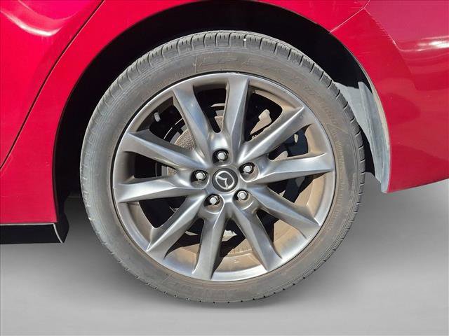 Used 2018 MAZDA MAZDA3 Touring FWD image 17