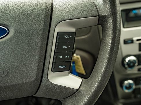 Used 2010 Ford Fusion SE FWD image 27