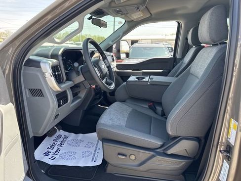 New 2026 Ford F350 4x4 Crew Cab Super Duty image 9