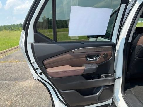 New 2026 Honda Pilot Elite image 5
