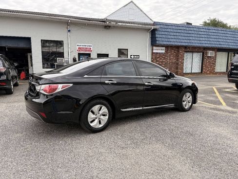 Used 2014 Hyundai Sonata Hybrid FWD image 9