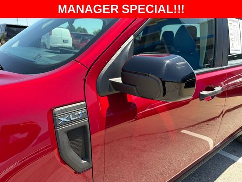 Used 2025 Ford Maverick XLT w/ XLT Luxury Package FWD image 14