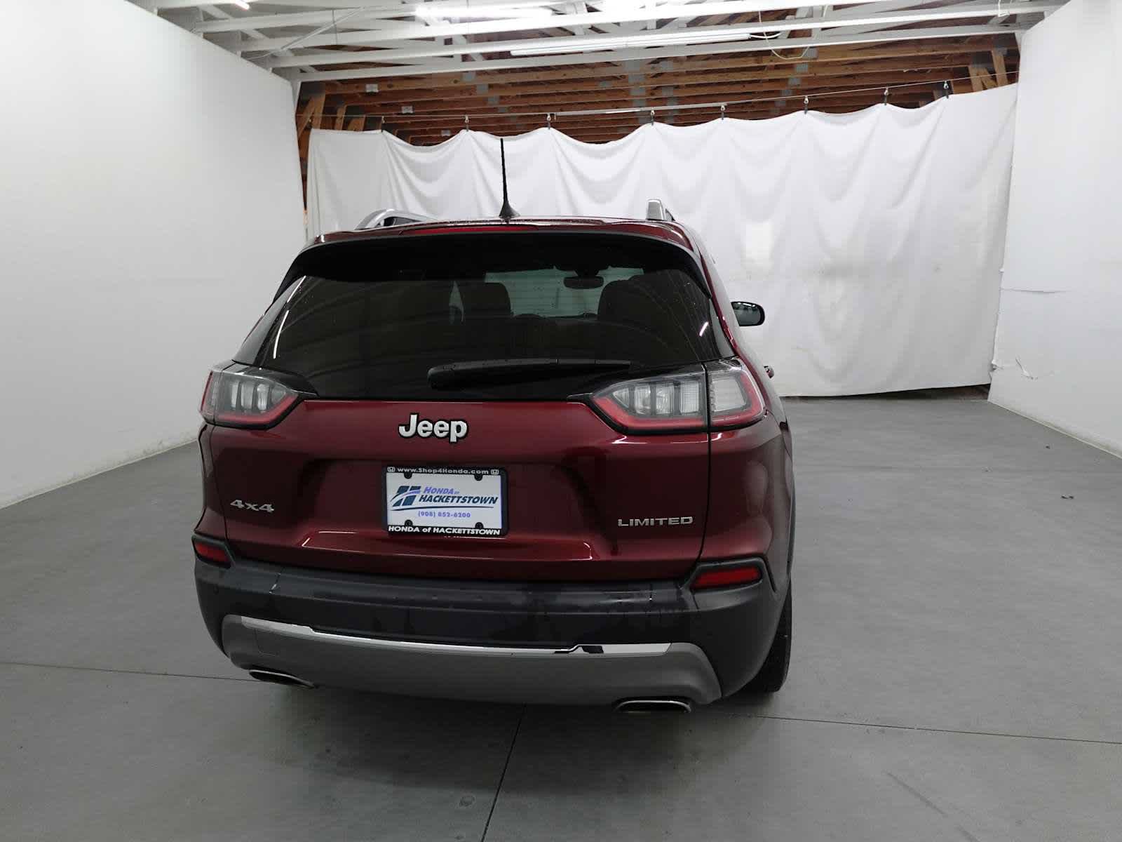 Used 2019 Jeep Cherokee Limited AWD/4WD image 5