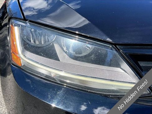 Used 2018 Volkswagen Jetta Sport FWD image 26